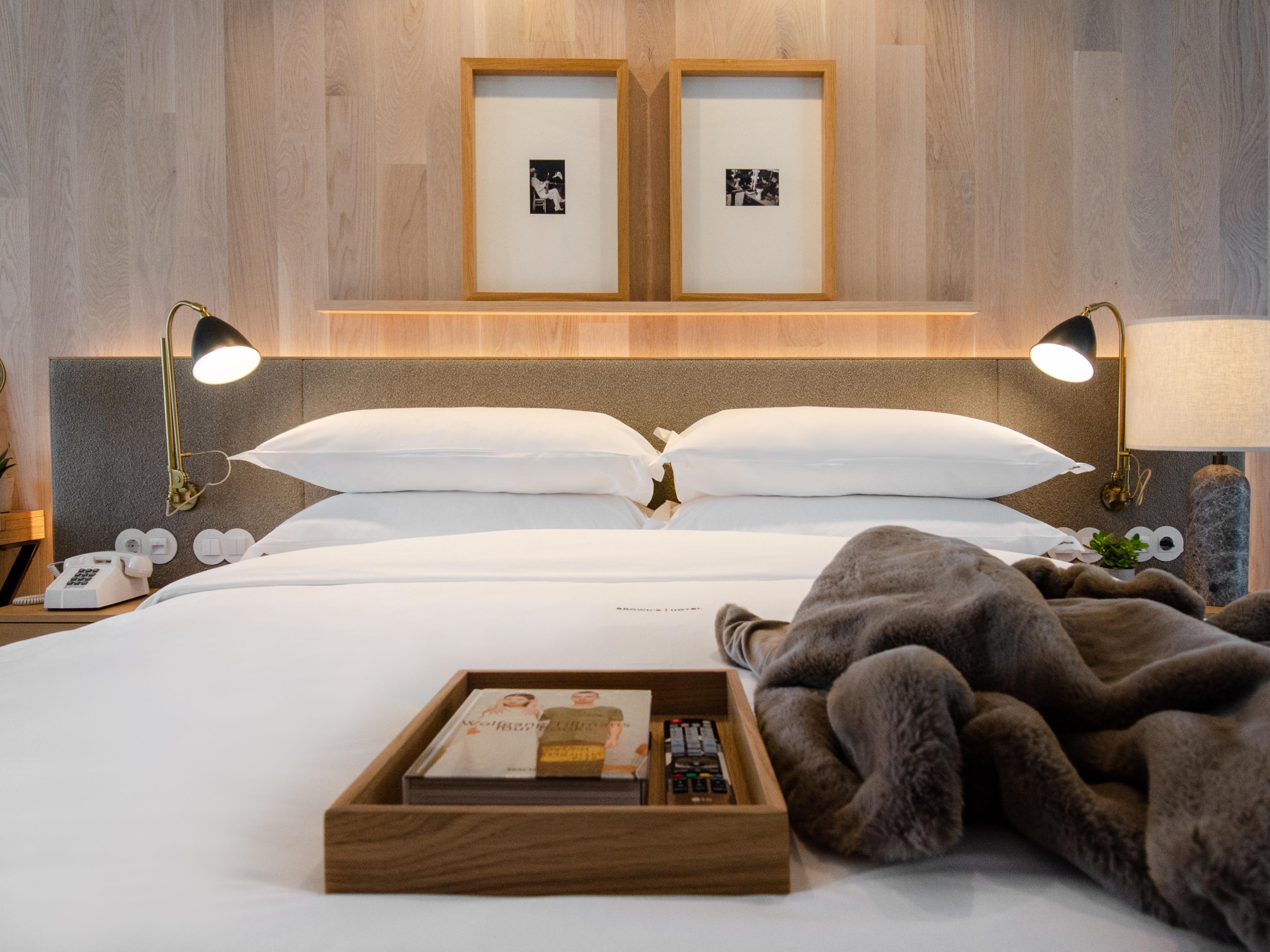 Browns Avenue 5*