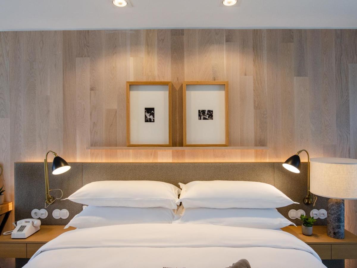 Hotel Browns Avenue 5*