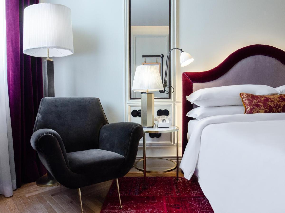 Browns Avenue 5*